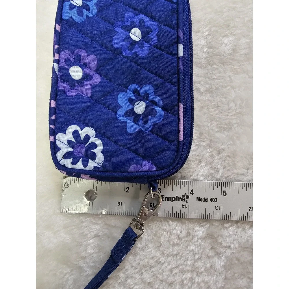Vera‎ Bradley Quilted Zip Wristlet Wallet